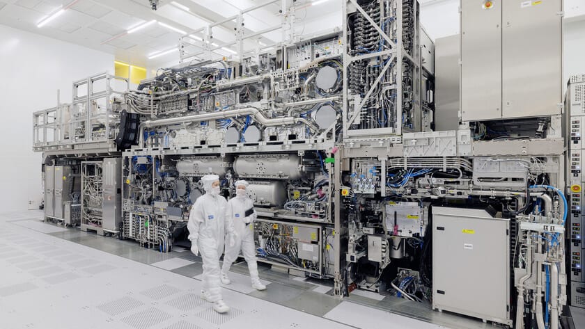 Fotografía que ilustra la noticia: ASML y Zeiss ya trabajan en Hyper-NA, la sucesora de High-NA EUV que busca imprimir patrones de 5 nanómetros