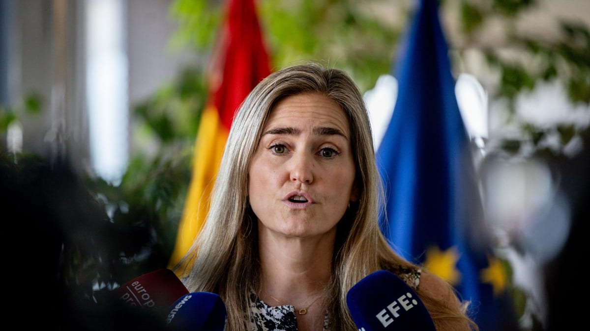 Fotografía que ilustra la noticia: España invierte 265 millones en 11 centrales de bombeo para almacenar el excedente solar y eólico