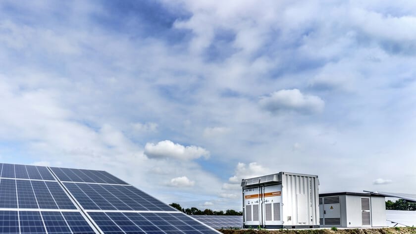 Fotografía que ilustra la noticia: España multiplicaría por diez su almacenamiento en baterías en 18 meses: 6,4 GW ya tienen expediente en el BOE